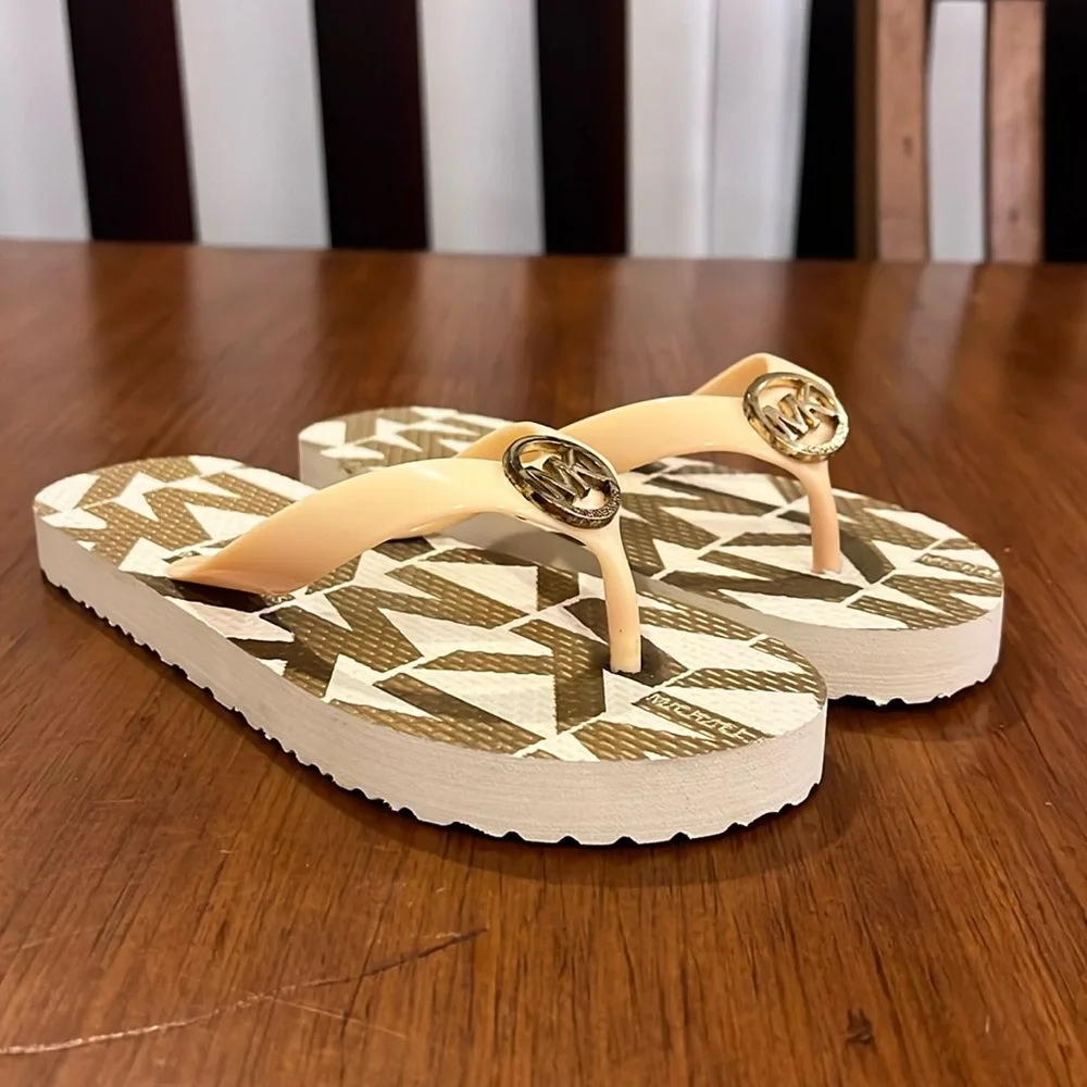 Michael Kors Jetset Flip Flops Sandals Shoes new Girls Youth Sizes DISCOLORED